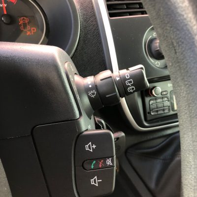 KANGOO ELETRICA AMARELA (2)
