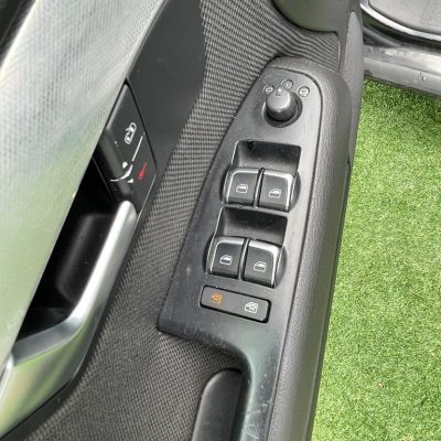 OPEL INSIGNIA (4)